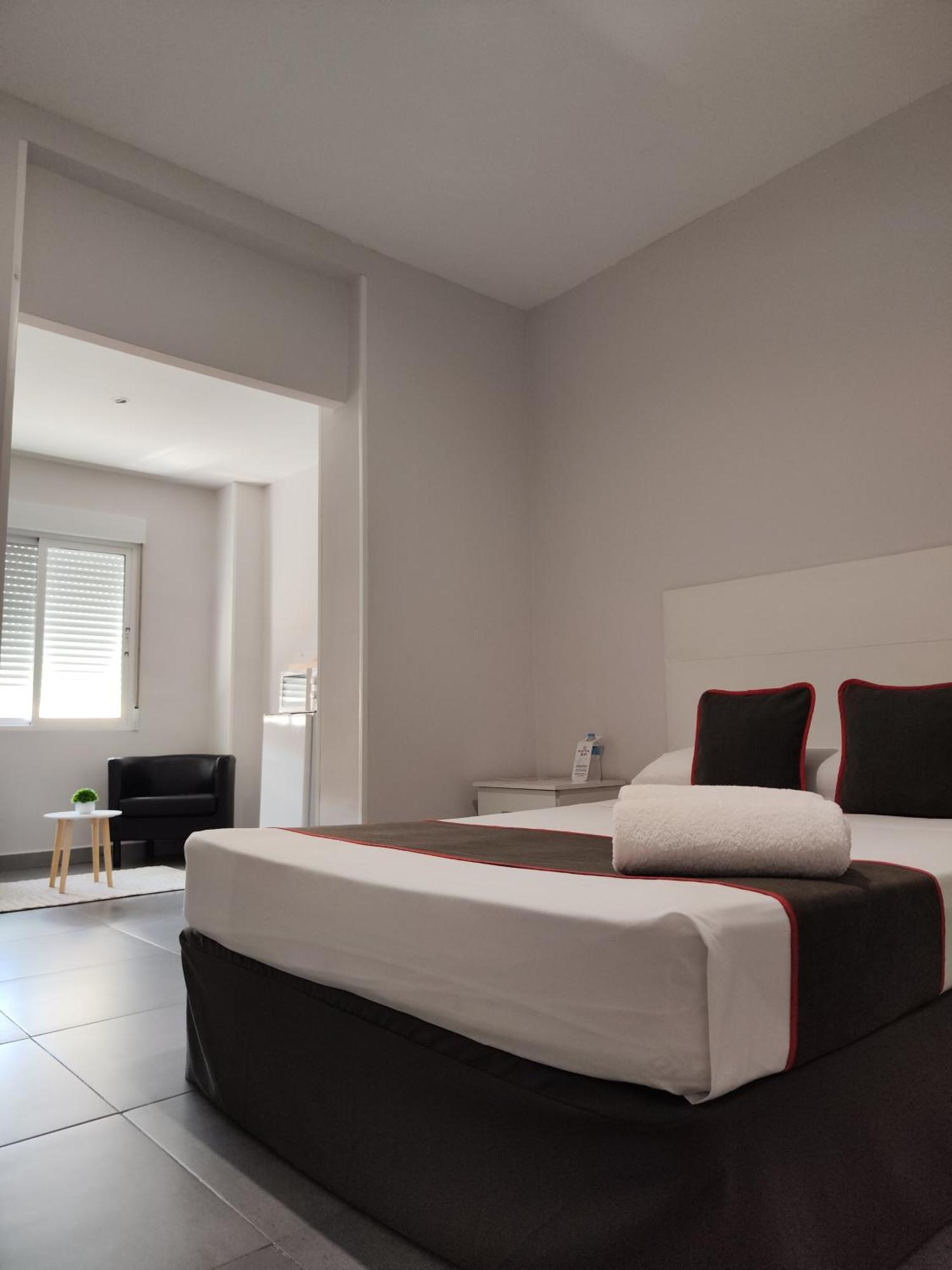 Hostal Jireh Alicante Exterior foto